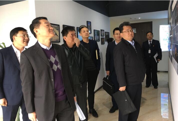 集团党委书记、董事长任丁率队调研尊龙凯时商贸工作