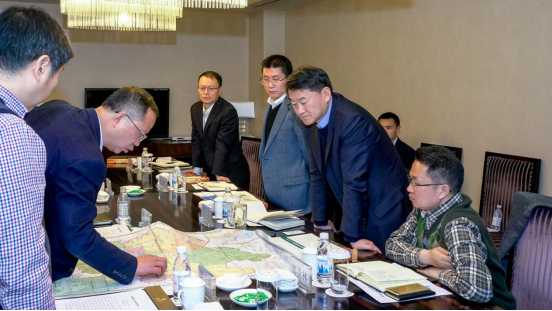 集团党委书记、董事长任丁会见峨边 县委书记谭焰一行