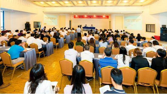 埋头赶路，也要抬头寻道